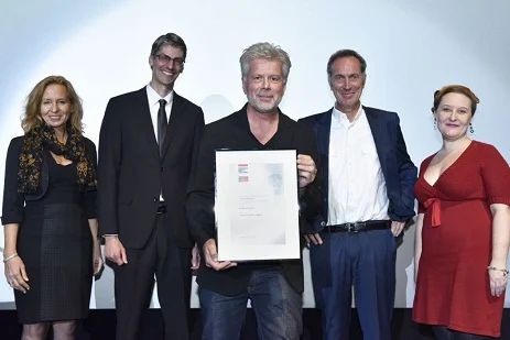 Regiesseur Magnus Gertten mit verschiedenen Vertretern. Unter anderem Franziska Schröter (FES) 