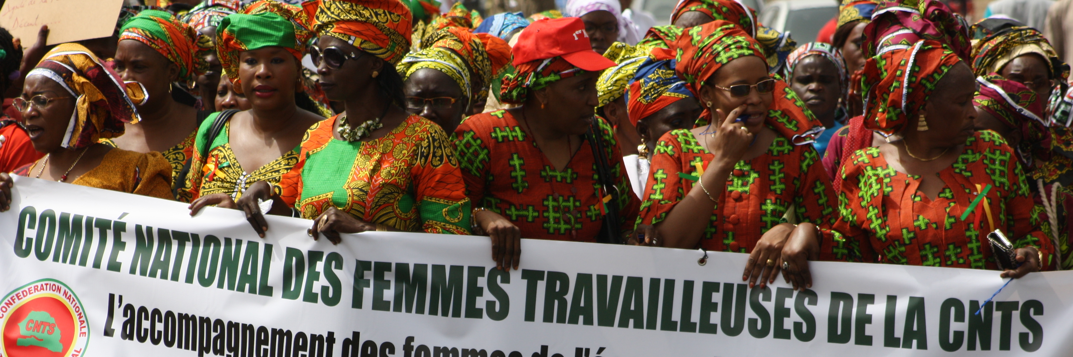Demonstration des nationalen Komitees der Gewerkschaftsfrauen des Dachverbands CNTS im Senegal.