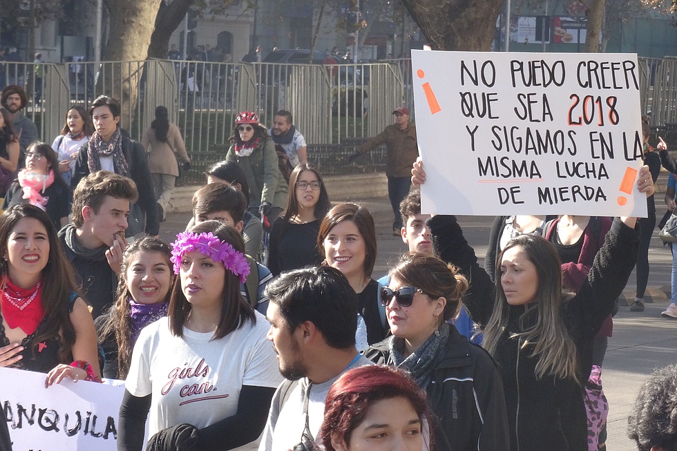 Demonstrierende Frauen in Chile