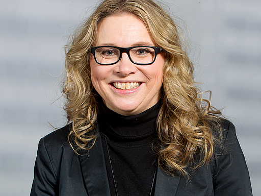 Frau Dr. Birgit Schneider-Bönninger