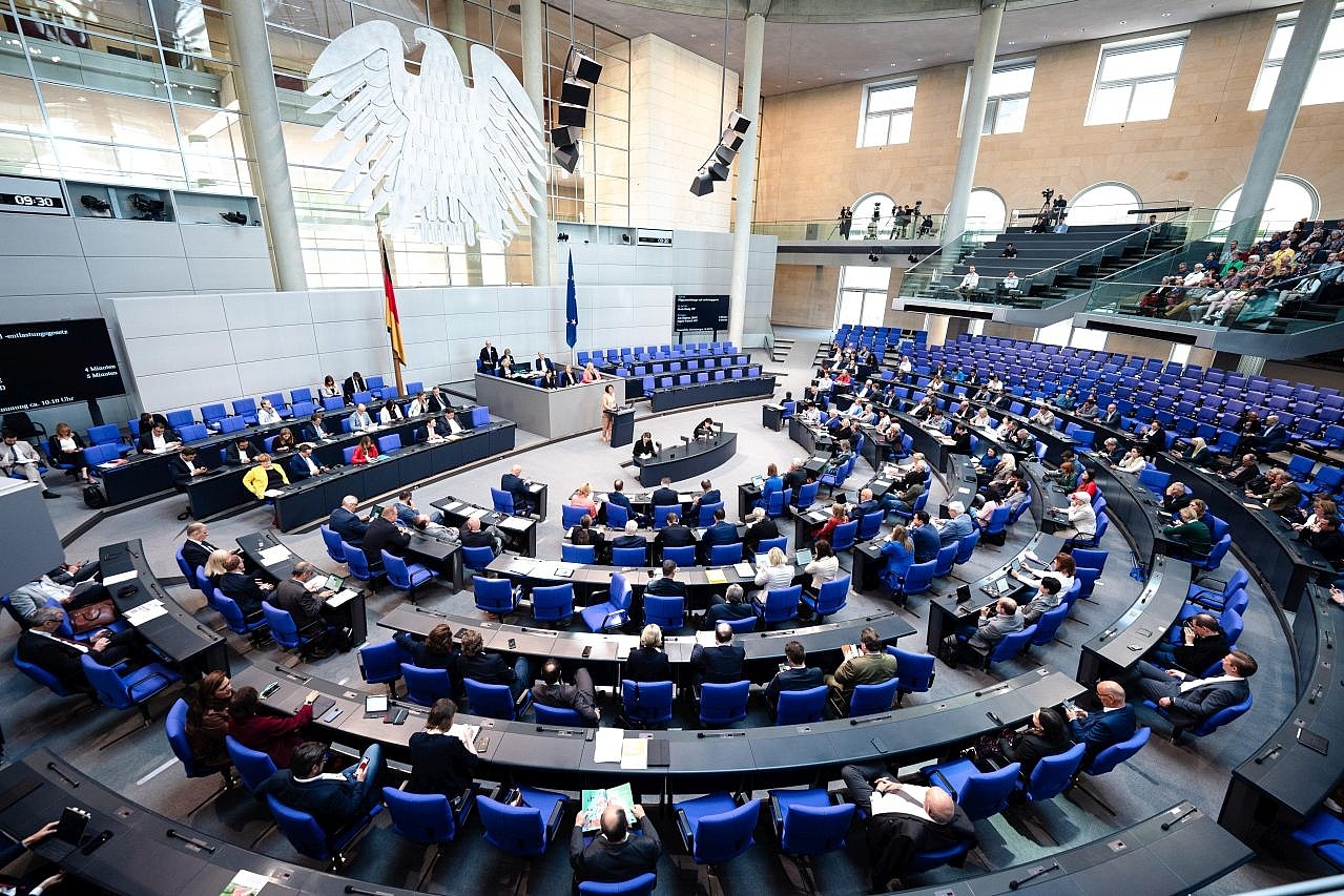 Symbolbild Plenarsaal im Rahmen der Sitzung des Deutschen Bundestag in Berlin