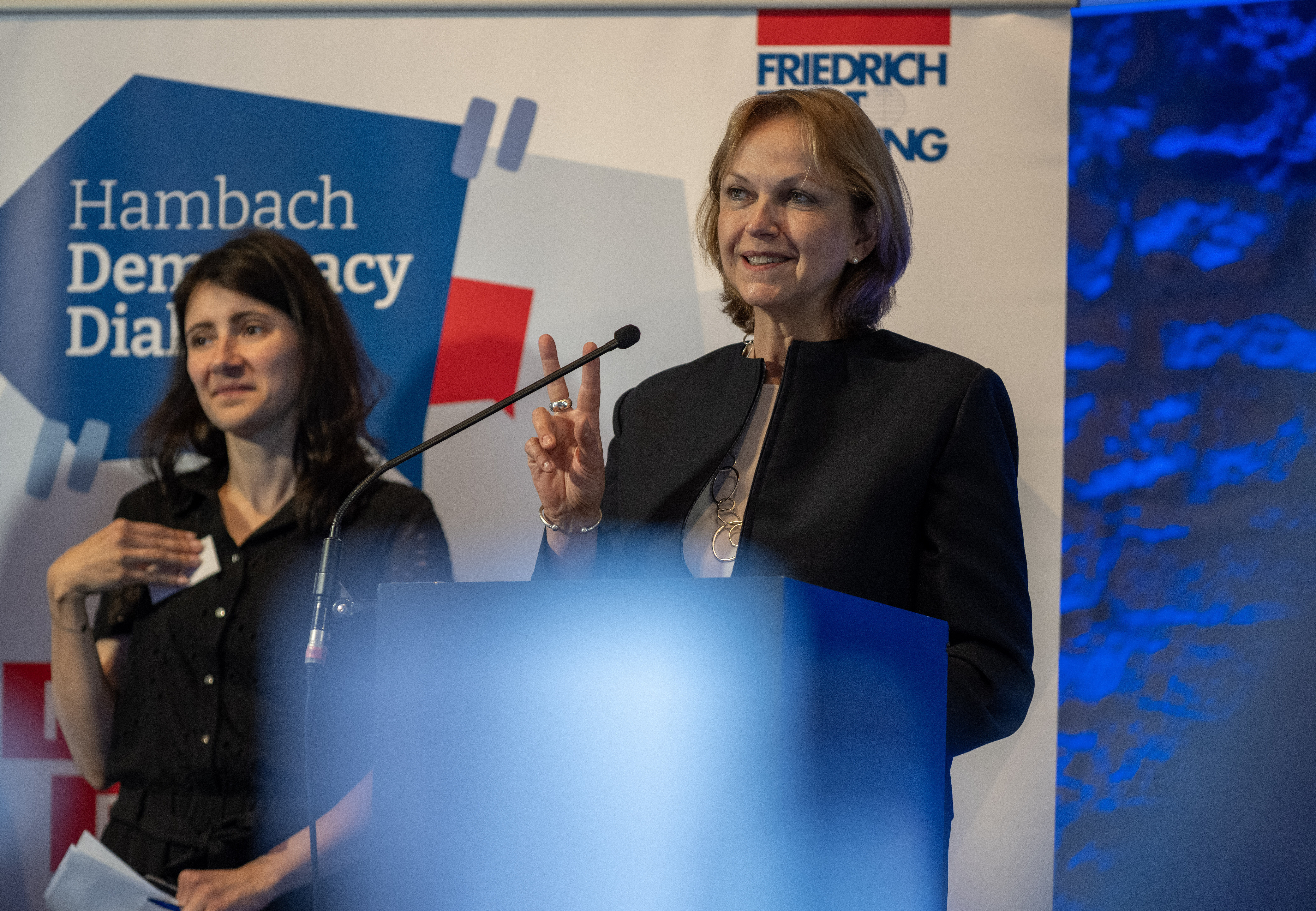 Johanna Lutz, Ellen Diehl, Christiane Kesper (all FES) at the Hambacher Democracy Dialogue