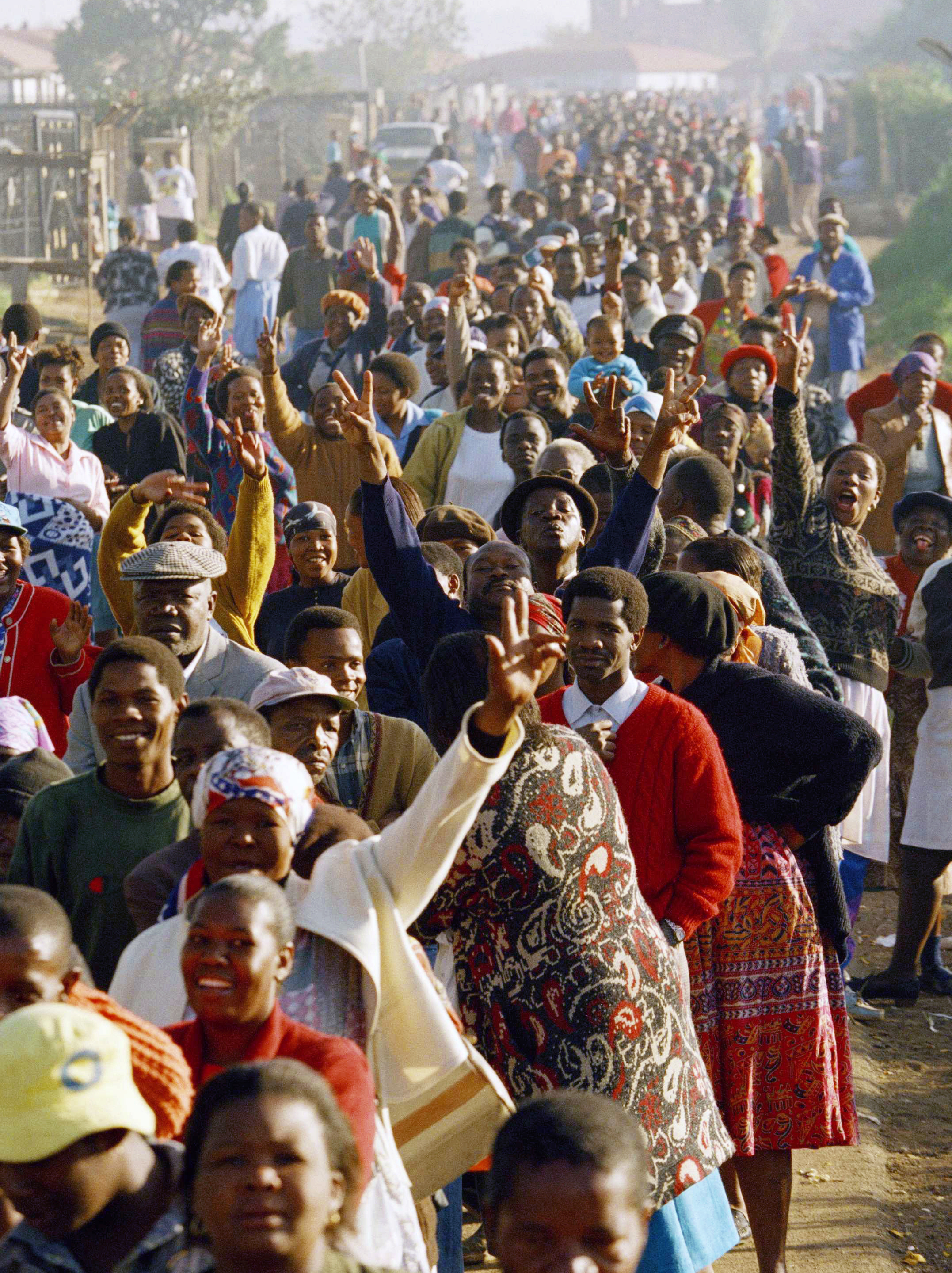 Menschenschlange in Soweto am 27.4.1994