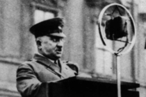 Otto Hörsing hält eine Rede bei einer Versammlung des Reichsbanners