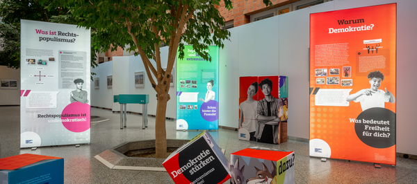 Foto der aufgebauten Ausstellung