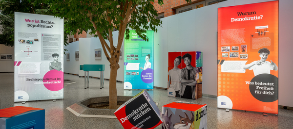 Foto der aufgebauten Ausstellung
