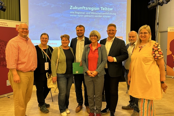 Auf dem Foto sehen wir die Podiumsgäste