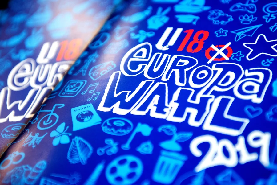 Broschüre mit der Aufschrift: U18 Europawahl 2019