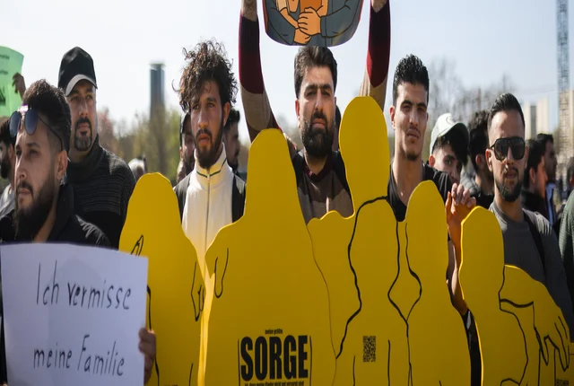 Betroffene protestieren gegen den eingeschränkten Familiennachzug