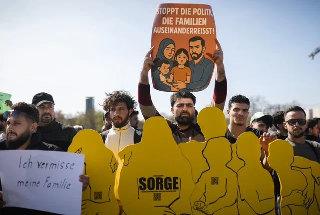 Betroffene protestieren gegen den eingeschränkten Familiennachzug