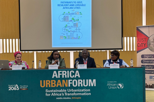 Diskutanten auf Panel des African Urban Forum zu Just City