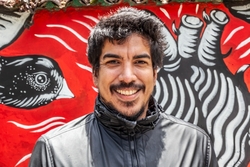 Porträtfoto von Luis Briceño