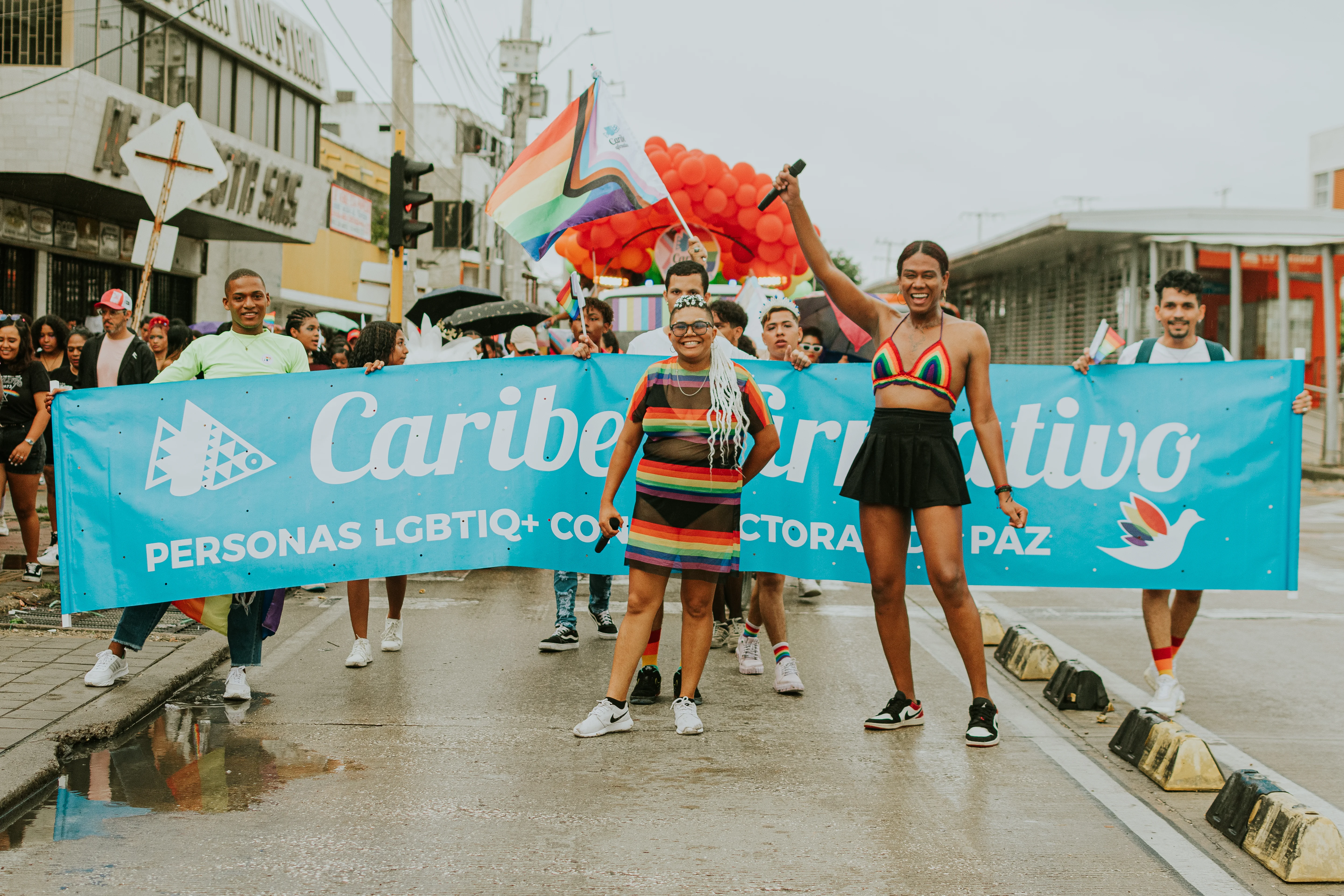 Teilnehmende der LGBTIQ+-Community bei einer Pride-Veranstaltung in Cartagena 2023.