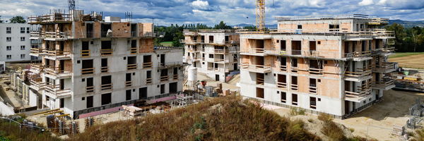 Baustelle von Mehrfamilienwohnhäusern