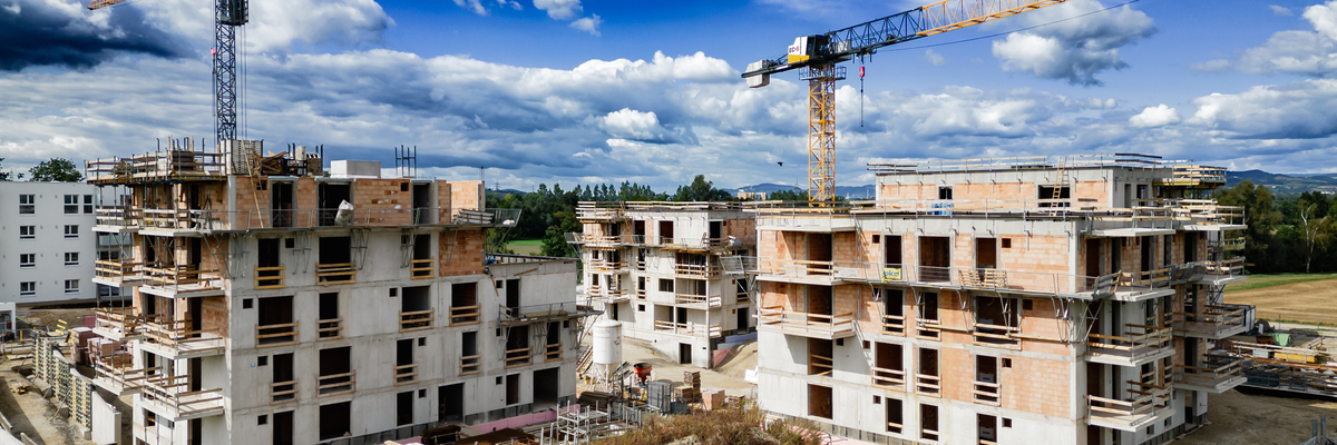 Baustelle von Mehrfamilienwohnhäusern